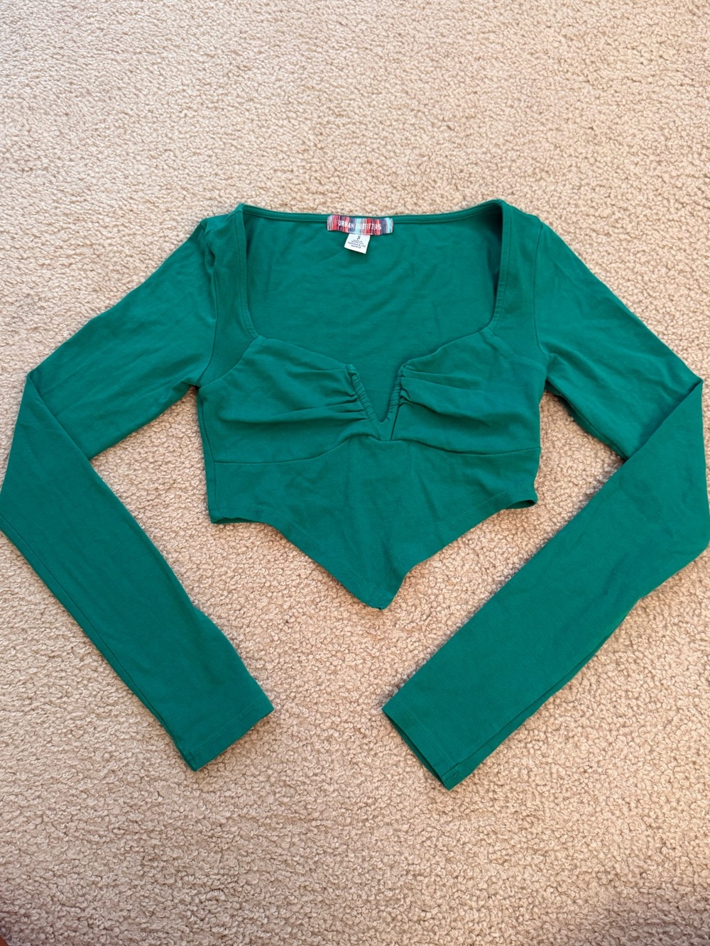 Urban Outfitters Emerald Green Long-Sleeve Cropped V-Point Top